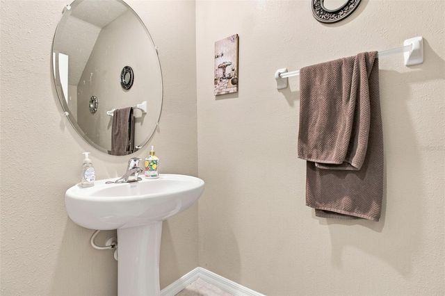 31746 BARREL WAVE WAY, Wesley Chapel, FL 33545