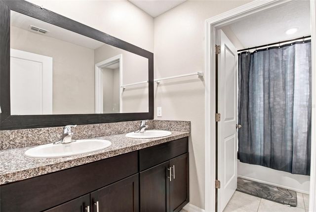 31746 BARREL WAVE WAY, Wesley Chapel, FL 33545