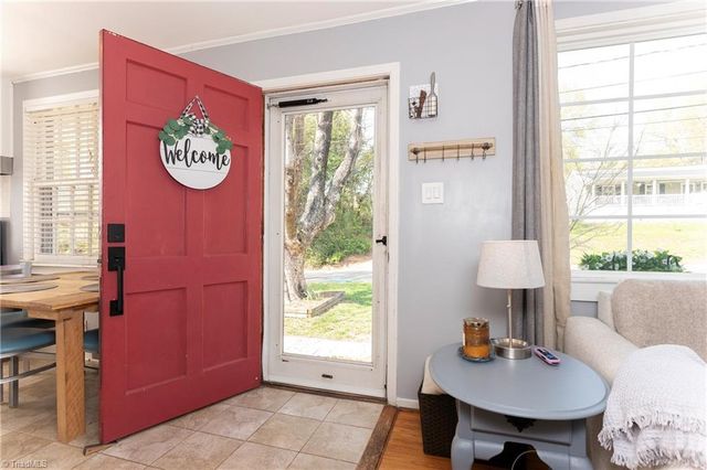 2416 Parkway Drive, Winston-salem, NC 27103