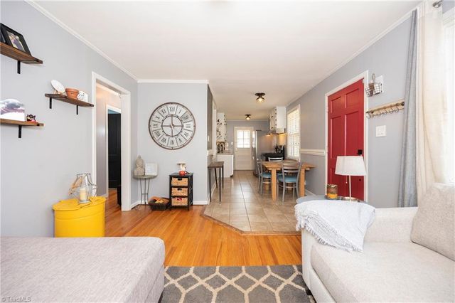 2416 Parkway Drive, Winston-salem, NC 27103