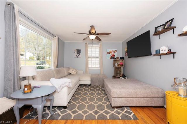 2416 Parkway Drive, Winston-salem, NC 27103