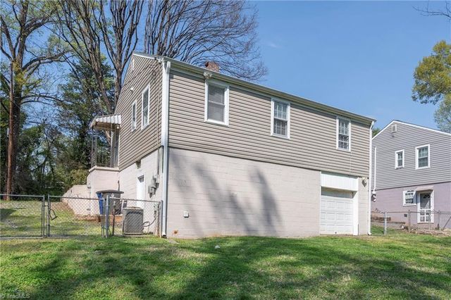 2416 Parkway Drive, Winston-salem, NC 27103