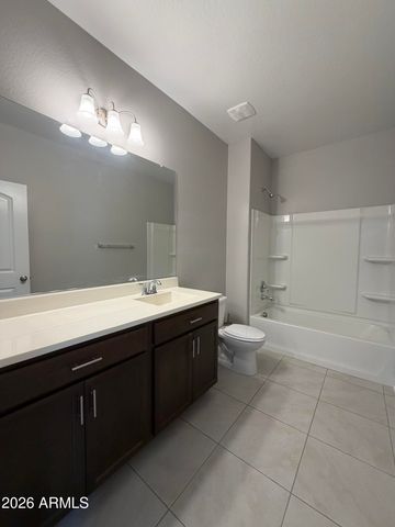 658 W BELMONT RED Trail, San Tan Valley, AZ 85143