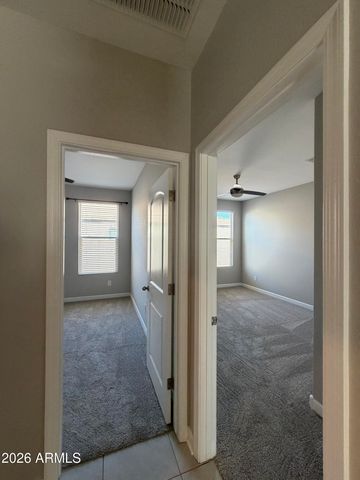 658 W BELMONT RED Trail, San Tan Valley, AZ 85143