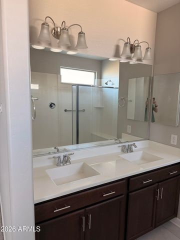 658 W BELMONT RED Trail, San Tan Valley, AZ 85143