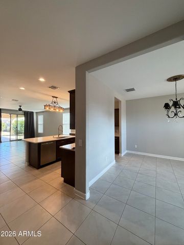 658 W BELMONT RED Trail, San Tan Valley, AZ 85143