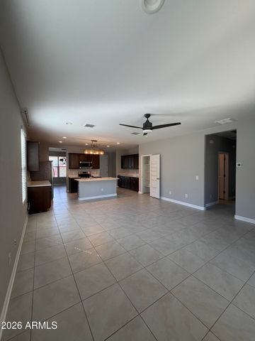 658 W BELMONT RED Trail, San Tan Valley, AZ 85143