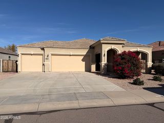 658 W BELMONT RED Trail, San Tan Valley, AZ 85143