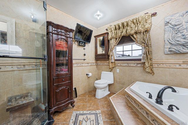 120 Waldo Street, Copiague, NY 11726