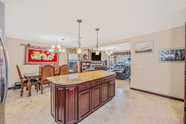 120 Waldo Street, Copiague, NY 11726