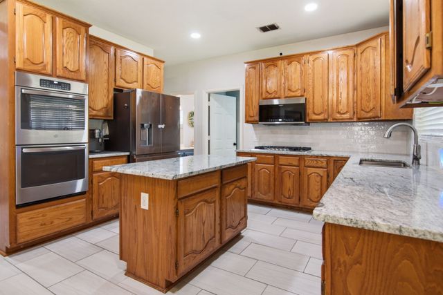 5225 Merced Drive, Fort Worth, TX 76137