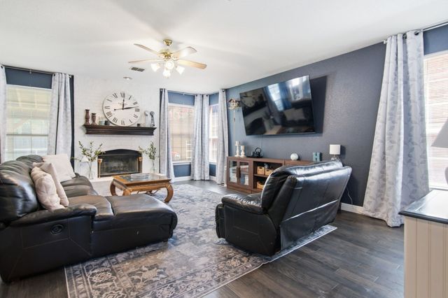 5225 Merced Drive, Fort Worth, TX 76137