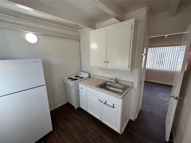 1015 N Azusa Avenue 06, Azusa, CA 91702