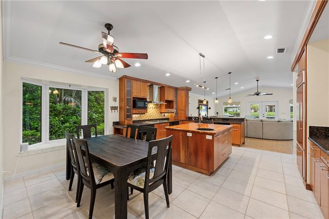 69 Cache Cay Drive, Vero Beach, FL 32963