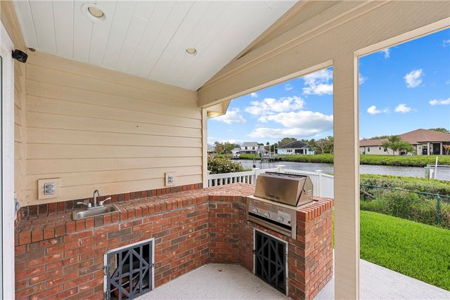 69 Cache Cay Drive, Vero Beach, FL 32963