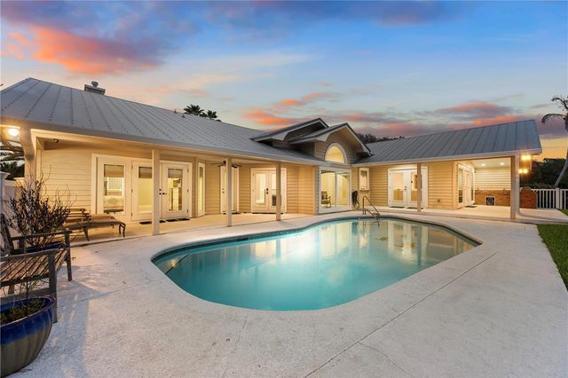 69 Cache Cay Drive, Vero Beach, FL 32963