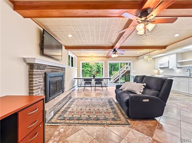 7904 Glenbrook Drive, Lysander, NY 13027