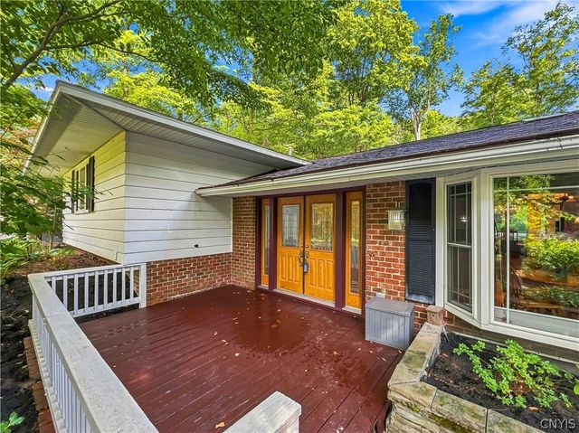 7904 Glenbrook Drive, Lysander, NY 13027