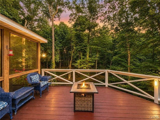 7904 Glenbrook Drive, Lysander, NY 13027