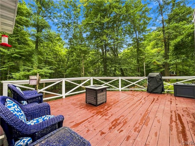 7904 Glenbrook Drive, Lysander, NY 13027