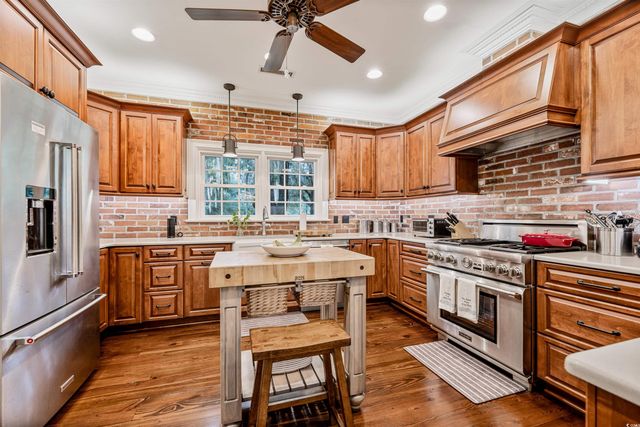 1259 Oatland Lake Rd., Pawleys Island, SC 29585