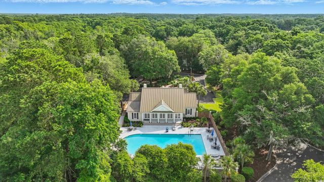 1259 Oatland Lake Rd., Pawleys Island, SC 29585