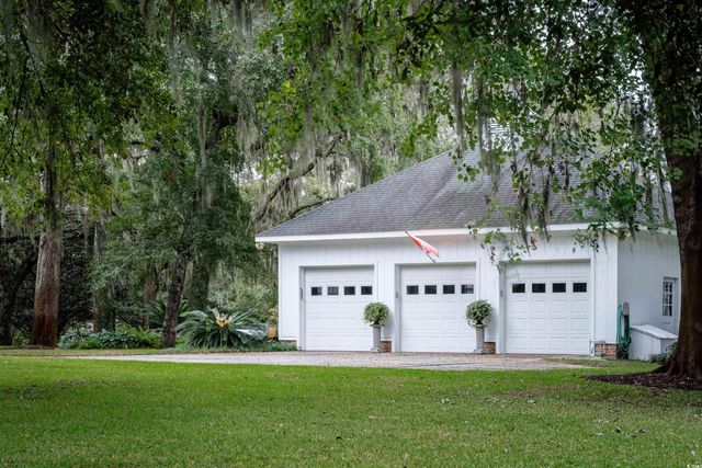 1259 Oatland Lake Rd., Pawleys Island, SC 29585