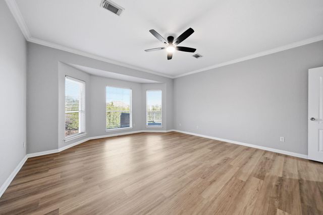 7404 Journeyville DR, Austin, TX 78735