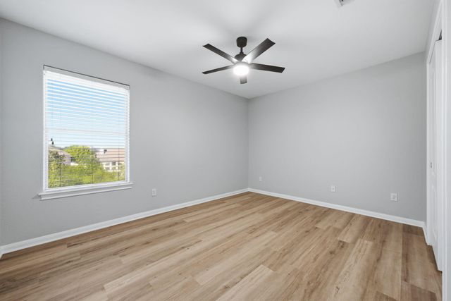 7404 Journeyville DR, Austin, TX 78735