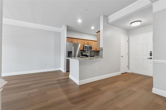 2700 PINE TREE Road NE 1115, Atlanta, GA 30324