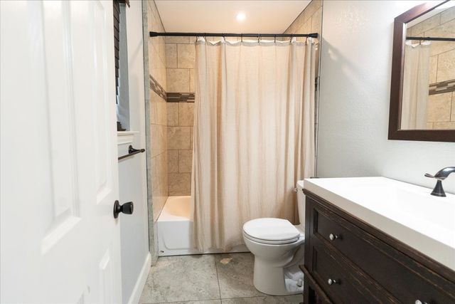 504 Bluebird Lane, Red Oak, TX 75154