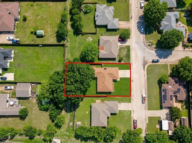 504 Bluebird Lane, Red Oak, TX 75154