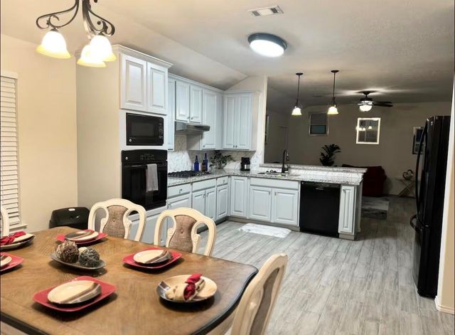 3927 Braden Drive N, Houston, TX 77047