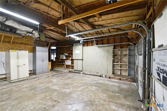 571 W Merriweather Street, New Braunfels, TX 78130