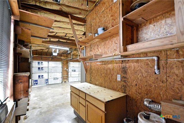 571 W Merriweather Street, New Braunfels, TX 78130