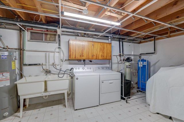 2315 Spring Rose Road, Verona, WI 53593