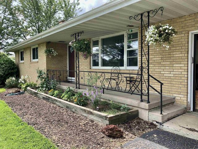 2315 Spring Rose Road, Verona, WI 53593