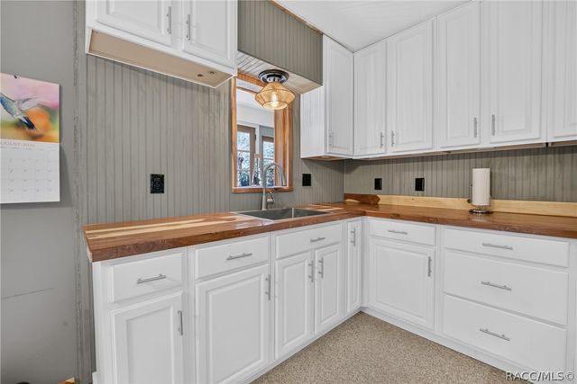 18240 SW 31st Street, Dunnellon, FL 34432