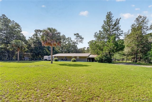 18240 SW 31st Street, Dunnellon, FL 34432