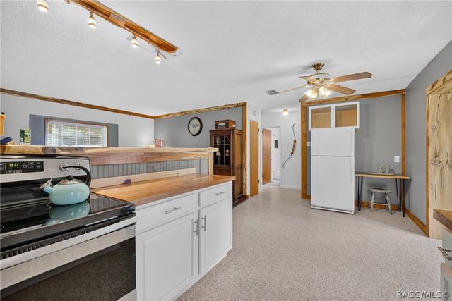 18240 SW 31st Street, Dunnellon, FL 34432
