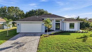 3903 15th ST SW, Lehigh Acres, FL 33976