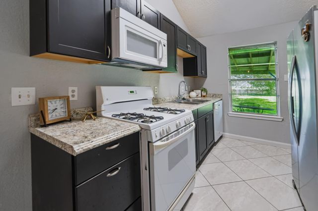 2508 Knoxville Drive, League City, TX 77573