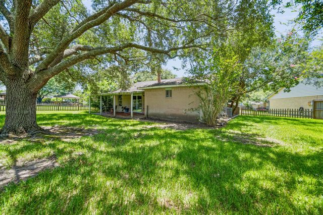 2508 Knoxville Drive, League City, TX 77573