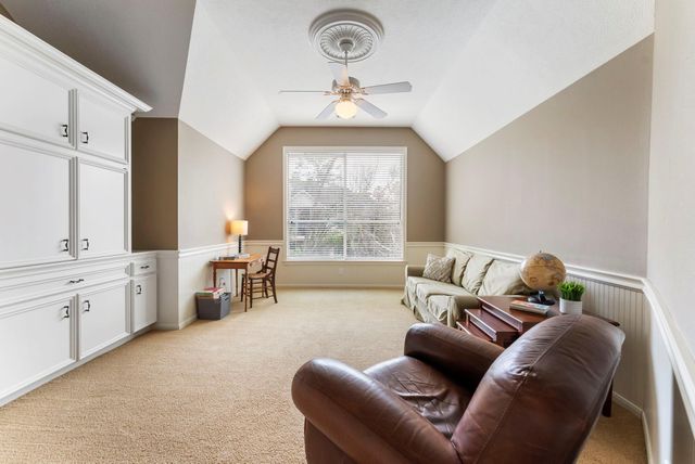 22 Day Lily Place, The Woodlands, TX 77381