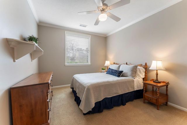 22 Day Lily Place, The Woodlands, TX 77381