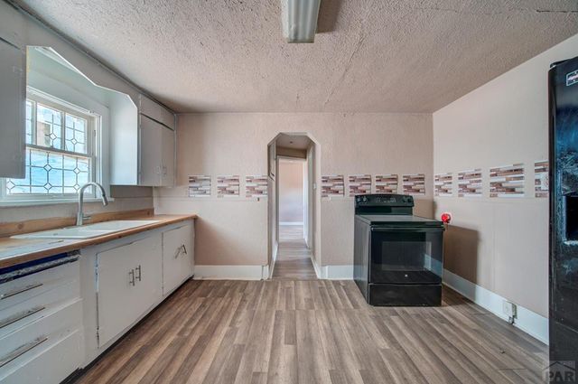 1030 S Santa Fe Ave, Pueblo, CO 81006