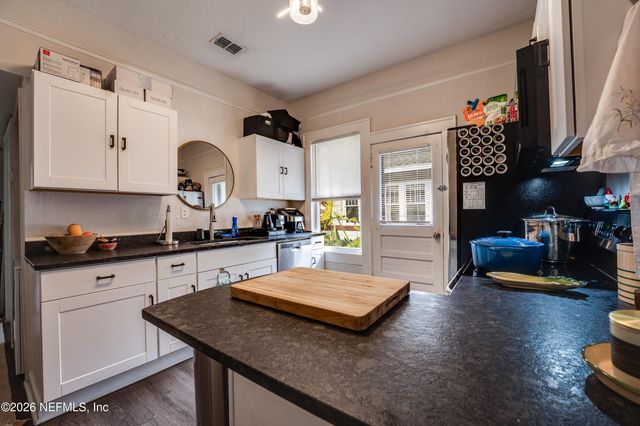 2805 PARK Street 2807, Jacksonville, FL 32205