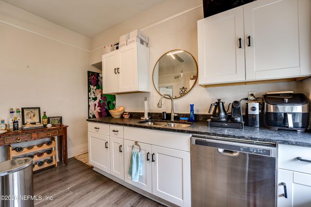 2805 PARK Street 2807, Jacksonville, FL 32205