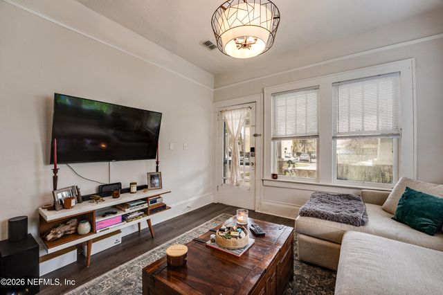 2805 PARK Street 2807, Jacksonville, FL 32205