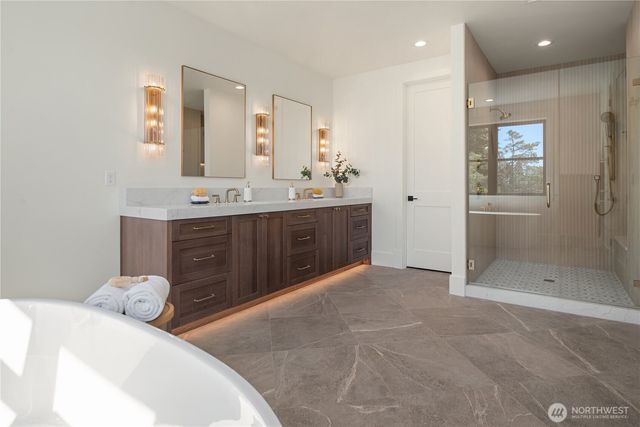 4024 85th Avenue SE, Mercer Island, WA 98040